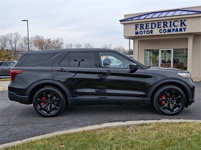 2022 Ford Explorer ST