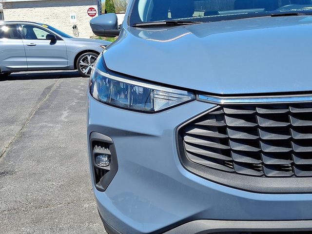 2025 Ford Escape Plug-In Hybrid Base