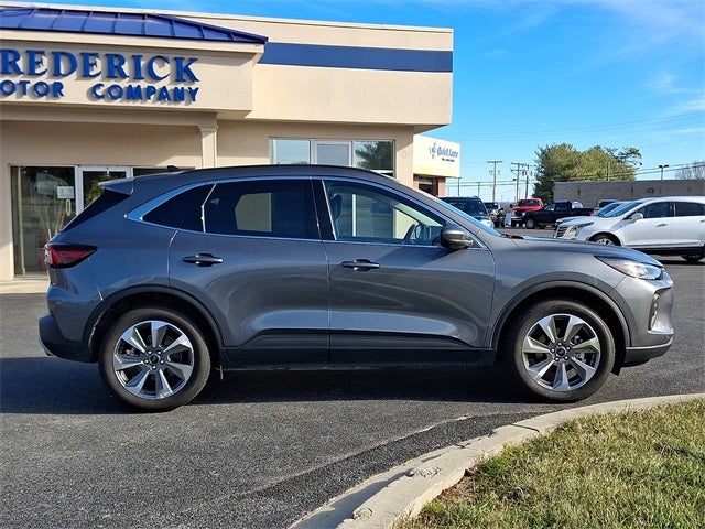 2025 Ford Escape Hybrid Platinum