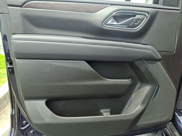 2023 Chevrolet Suburban LS