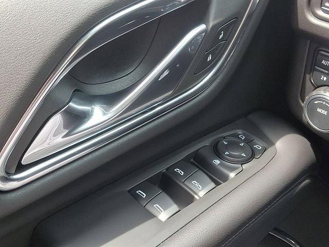 2023 Chevrolet Suburban LS
