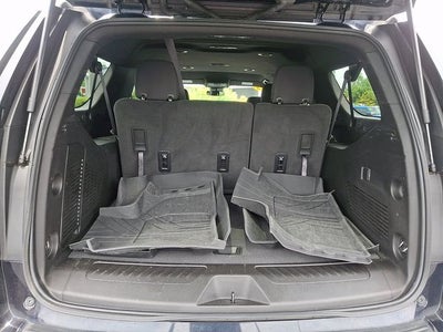 2023 Chevrolet Suburban LS
