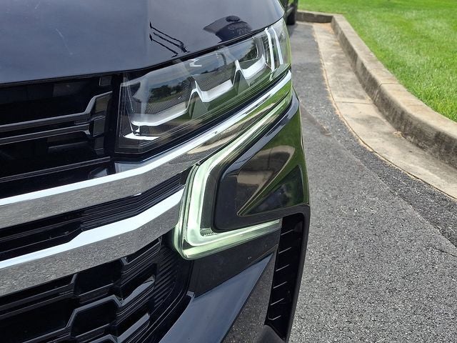 2023 Chevrolet Suburban LS