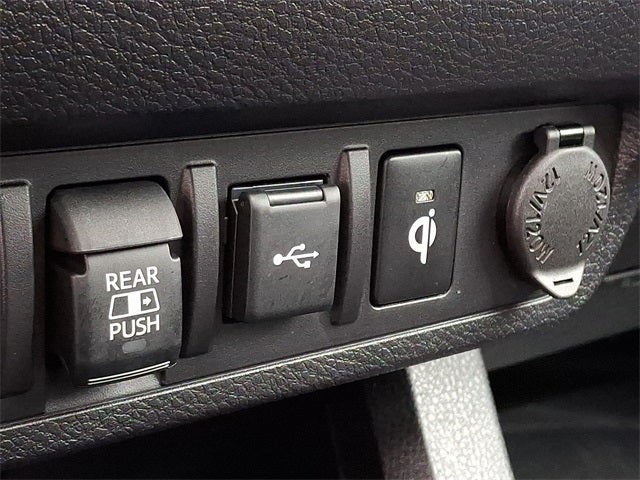 2023 Toyota Tacoma Limited V6