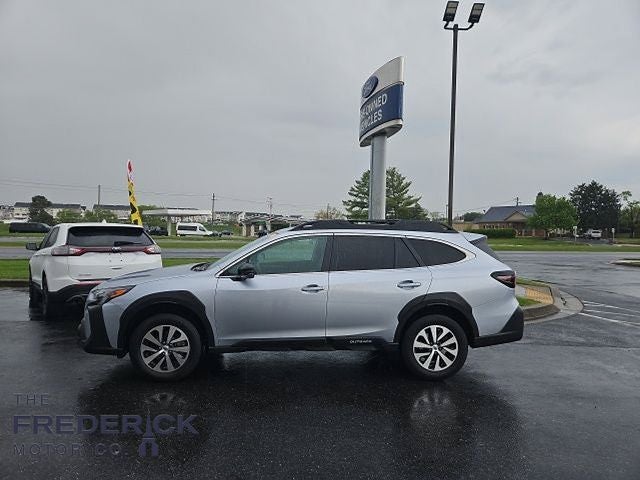 2023 Subaru Outback Premium