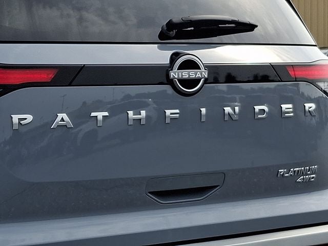 2022 Nissan Pathfinder Platinum