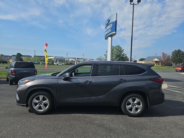 2022 Toyota Highlander L