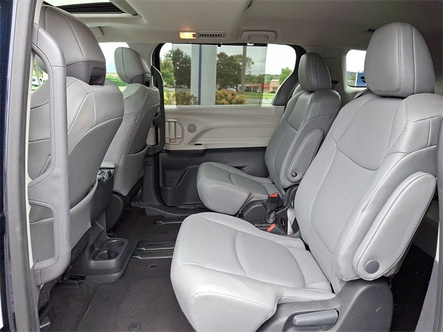 2024 Toyota Sienna XLE 8 Passenger