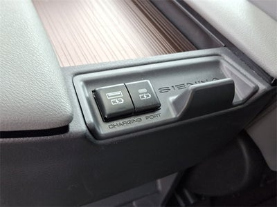 2024 Toyota Sienna XLE 8 Passenger