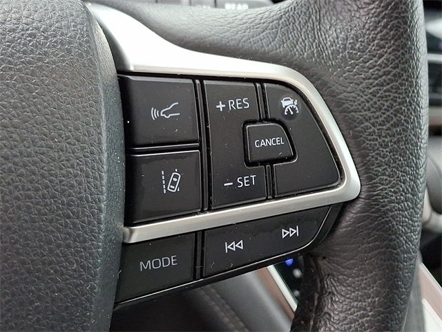 2024 Toyota Sienna XLE 8 Passenger