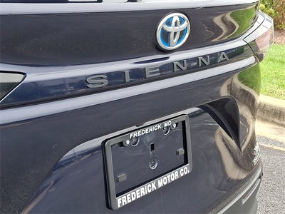 2024 Toyota Sienna XLE 8 Passenger