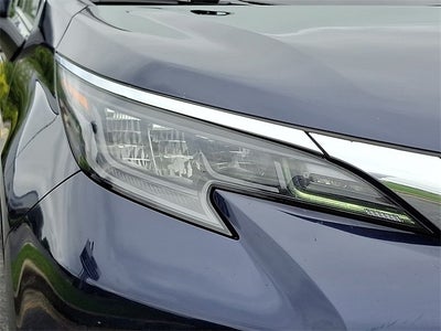 2024 Toyota Sienna XLE 8 Passenger