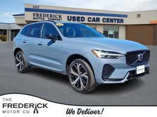 2022 Volvo XC60 B6 R-Design