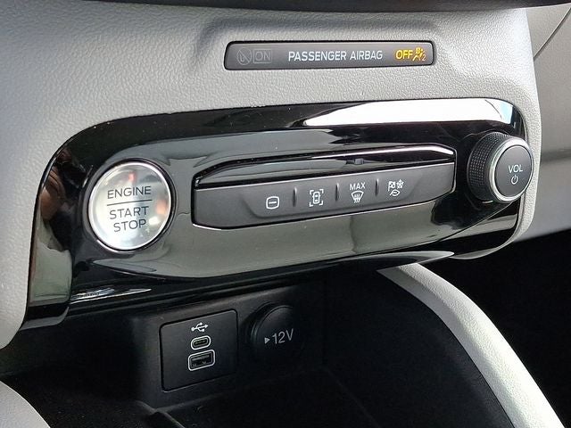 2025 Ford Escape Hybrid Platinum