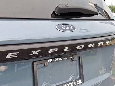 2025 Ford Explorer Active