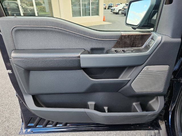 2022 Ford F-150 Lightning Lariat