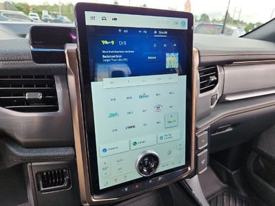 2022 Ford F-150 Lightning Lariat