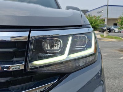 2022 Volkswagen Atlas Cross Sport 2.0T SEL R-Line