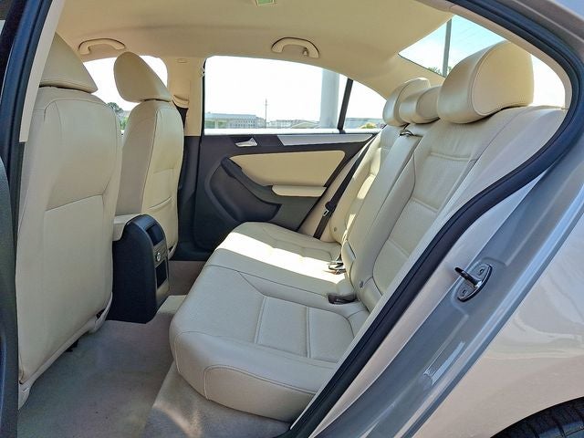 2013 Volkswagen Jetta Hybrid Base
