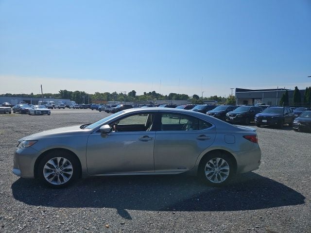 2015 Lexus ES 300h