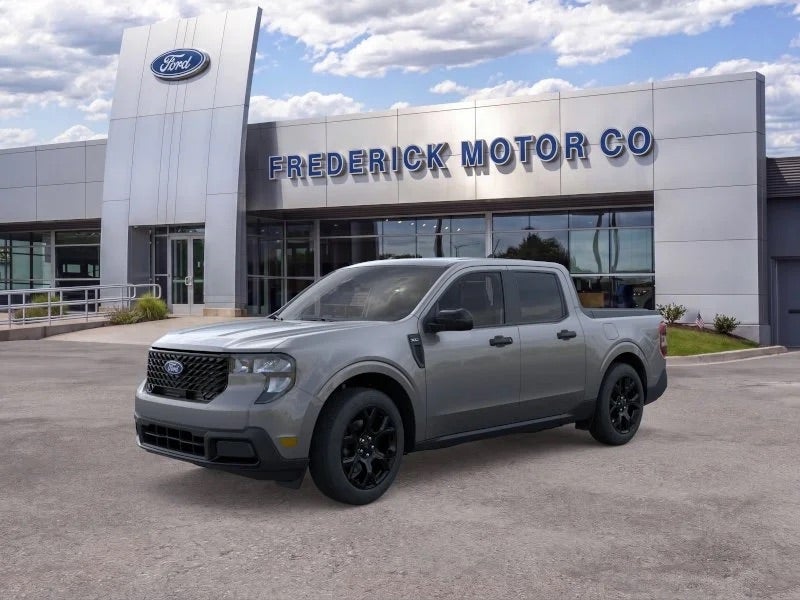 Grey Ford Maverick XLT EcoBoost 2.0L I4 GTDi DOHC Turbocharged VCT